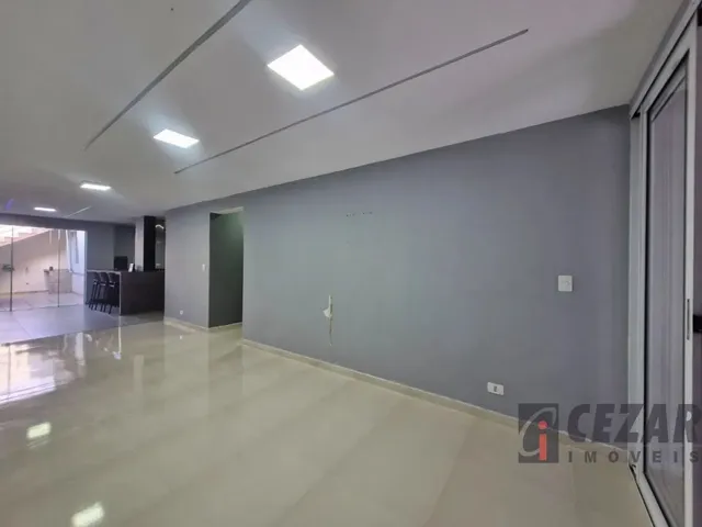 Sobrado 4 quartos e 1 banheiro, à venda, no bairro Bairro Alto em Curitiba