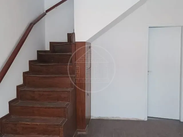 Sobrado com 100m² 4 quartos e 1 banheiro, para alugar, no bairro Vila Campo Grande em São Paulo