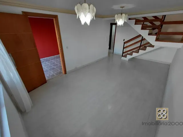 Sobrado 3 quartos e 1 banheiro, para alugar, no bairro Santa Felicidade em Curitiba