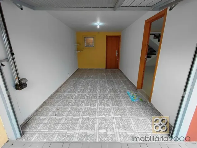 Sobrado 3 quartos e 1 banheiro, para alugar, no bairro Santa Felicidade em Curitiba