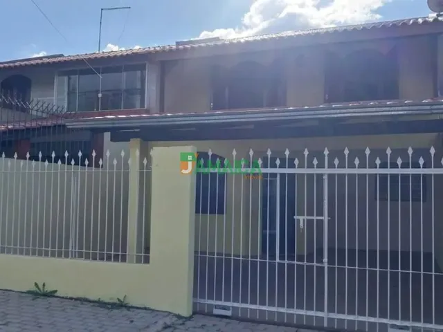 Sobrado para alugar, no bairro BOQUEIRAO em Curitiba