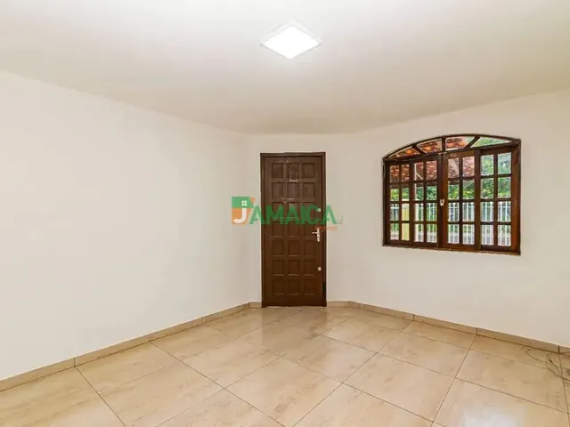 Sobrado para alugar, no bairro BOQUEIRAO em Curitiba