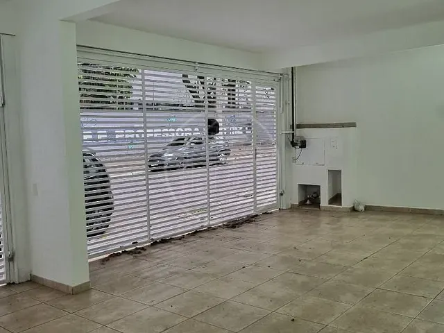 Sobrado com 170m² 3 quartos e 2 banheiros, para alugar, no bairro Cidade Dutra em São Paulo