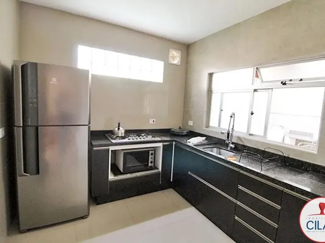 Sobrado 3 quartos e 1 banheiro, para alugar, no bairro Cajuru em Curitiba