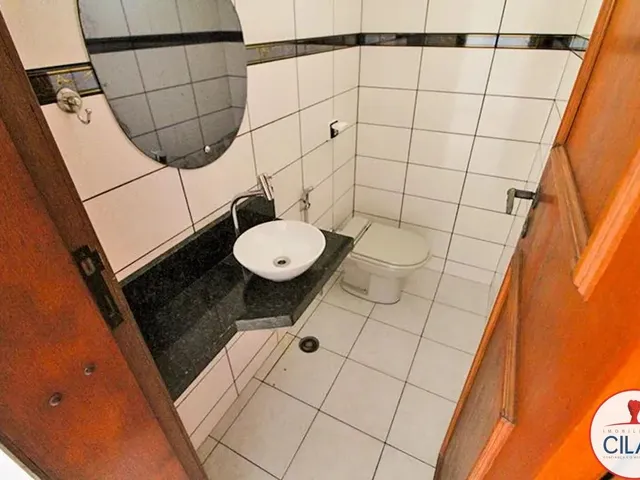 Sobrado 3 quartos e 1 banheiro, para alugar, no bairro Cajuru em Curitiba