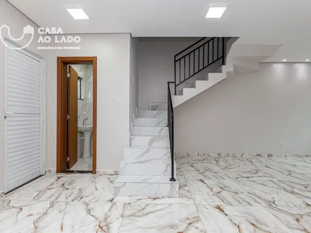 Sobrado 2 quartos e 3 banheiros, à venda, no bairro Uberaba em Curitiba