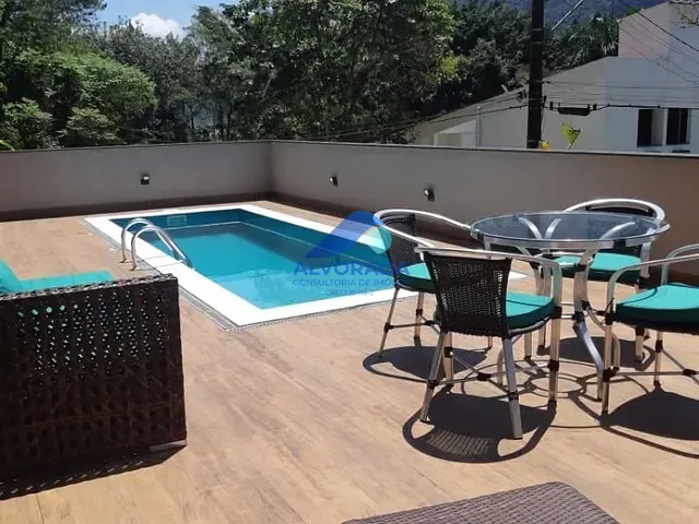 Sobrado com 610m² 4 quartos e 1 banheiro, à venda, no bairro Condomínio Recanto da Lagoinha em Ubatuba