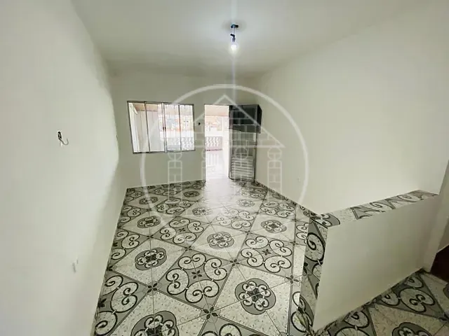 Sobrado com 250m² 3 quartos e 1 banheiro, à venda, no bairro Jardim das Imbuias em São Paulo