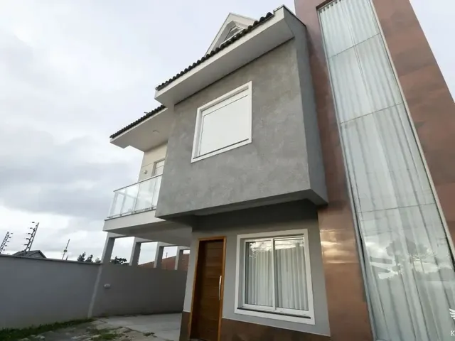 Sobrado 3 quartos e 2 banheiros, à venda, no bairro Santa Felicidade em Curitiba