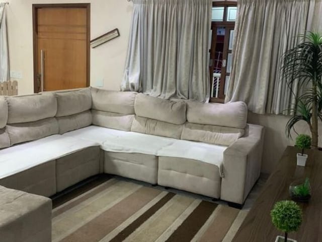 Sobrado com 270m² 3 quartos e 4 banheiros, à venda, no bairro Jardim Primeiro de Maio (Chácara Fazendinha) em Osasco