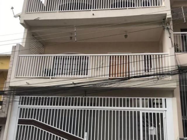 Sobrado com 270m² 3 quartos e 4 banheiros, à venda, no bairro Jardim Primeiro de Maio (Chácara Fazendinha) em Osasco