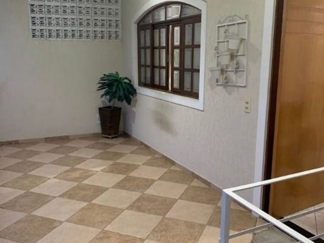 Sobrado com 270m² 3 quartos e 4 banheiros, à venda, no bairro Jardim Primeiro de Maio (Chácara Fazendinha) em Osasco