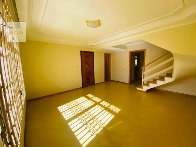 Sobrado 3 quartos e 3 banheiros, à venda, no bairro Portão em Curitiba