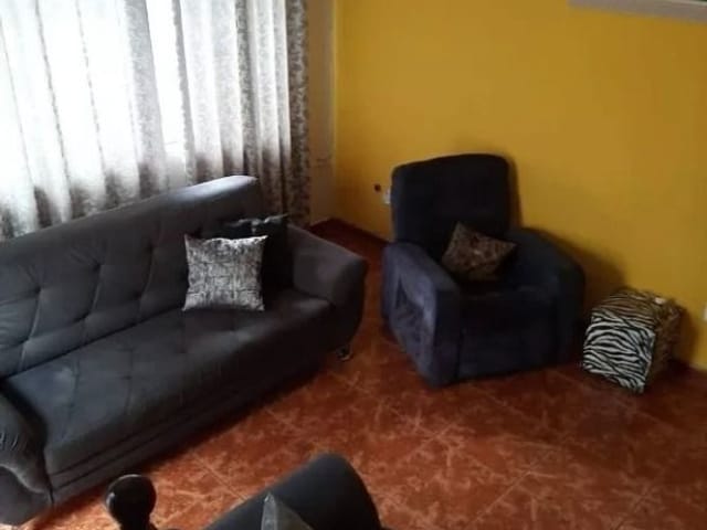Sobrado com 175m² 3 quartos e 3 banheiros, à venda, no bairro Vila Leopoldo em Carapicuíba