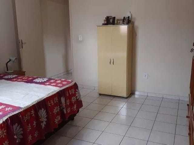 Sobrado com 175m² 3 quartos e 3 banheiros, à venda, no bairro Vila Leopoldo em Carapicuíba