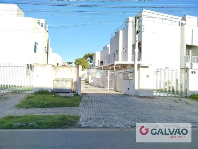 Sobrado 3 quartos e 1 banheiro, para alugar, no bairro Uberaba em Curitiba