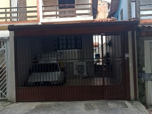 Sobrado com 130m² 3 quartos e 2 banheiros, à venda, no bairro Parque São George em Cotia