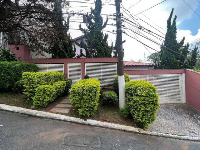 Sobrado com 433m² 3 quartos e 4 banheiros, à venda, no bairro Horizontal Park em Cotia