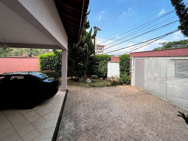 Sobrado com 433m² 3 quartos e 4 banheiros, à venda, no bairro Horizontal Park em Cotia