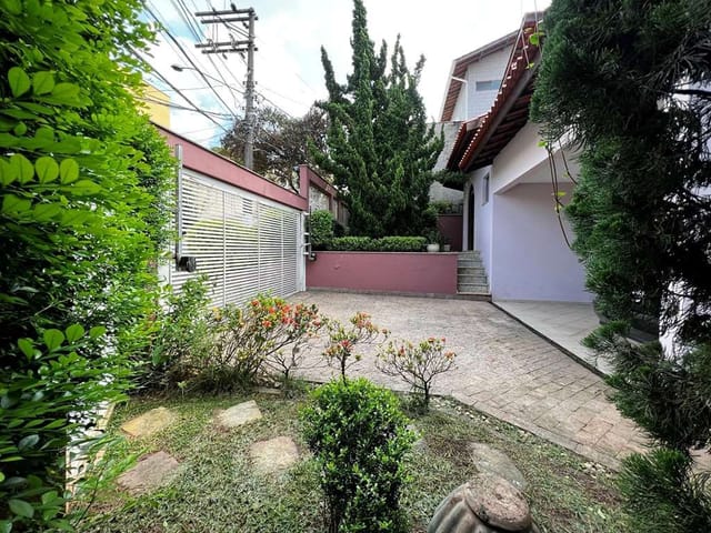 Sobrado com 433m² 3 quartos e 4 banheiros, à venda, no bairro Horizontal Park em Cotia