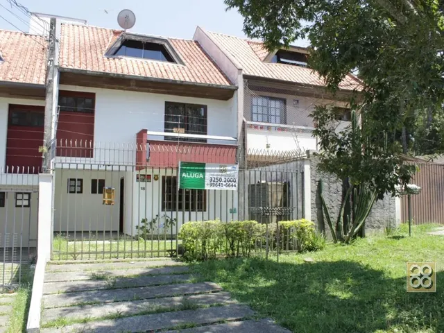 Sobrado 3 quartos e 1 banheiro, para alugar, no bairro Boa Vista em Curitiba