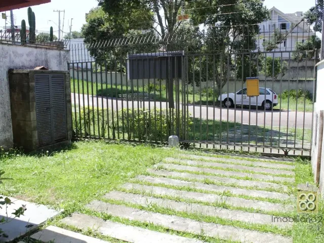 Sobrado 3 quartos e 1 banheiro, para alugar, no bairro Boa Vista em Curitiba