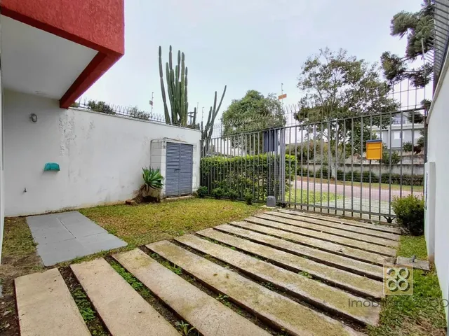 Sobrado 3 quartos e 1 banheiro, para alugar, no bairro Boa Vista em Curitiba