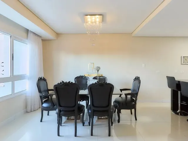 Sobrado com 111m² 3 quartos e 4 banheiros, à venda, no bairro Mossunguê em Curitiba