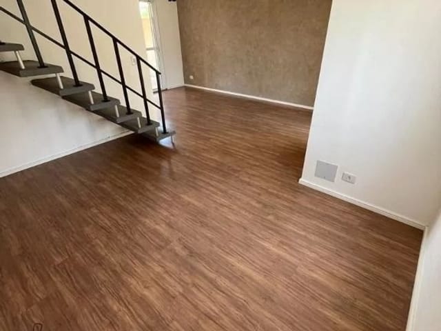 Sobrado com 198m² 3 quartos e 3 banheiros, à venda, no bairro Parque Rizzo II em Cotia