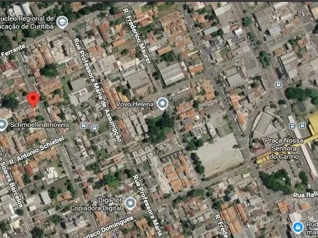 Sobrado com 120m² 3 quartos e 2 banheiros, à venda, no bairro Boqueirão em Curitiba