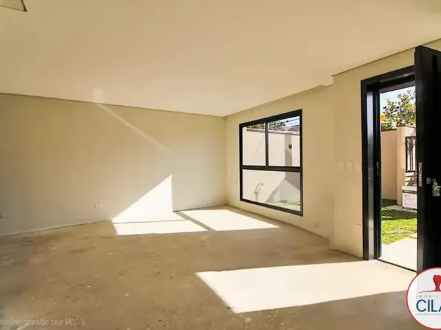 Sobrado 3 quartos e 3 banheiros, à venda, no bairro Mercês em Curitiba