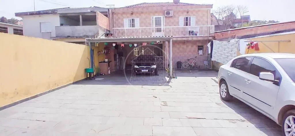 Sobrado, 3 quartos, 180 m² - Foto 1