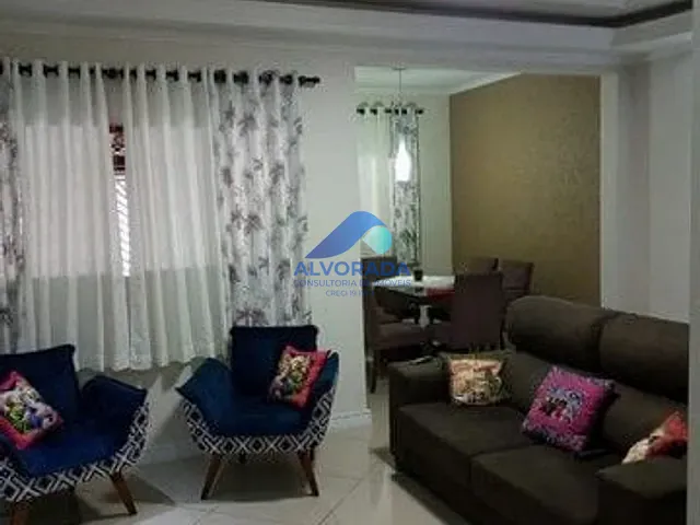 Sobrado com 159m² 3 quartos e 3 banheiros, à venda, no bairro Jardim Rodolfo em São José dos Campos