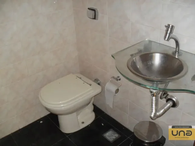 Sobrado 3 quartos e 1 banheiro, para alugar, no bairro CAMPINA DO SIQUEIRA em Curitiba