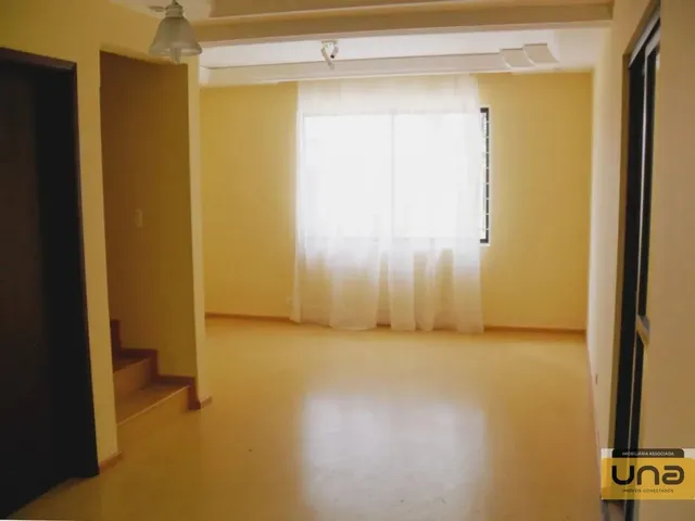Sobrado 3 quartos e 1 banheiro, para alugar, no bairro CAMPINA DO SIQUEIRA em Curitiba