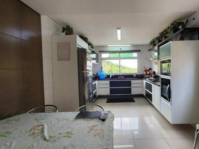 Sobrado com 125m² 3 quartos e 2 banheiros, à venda, no bairro Jardim Rio das Pedras em Cotia