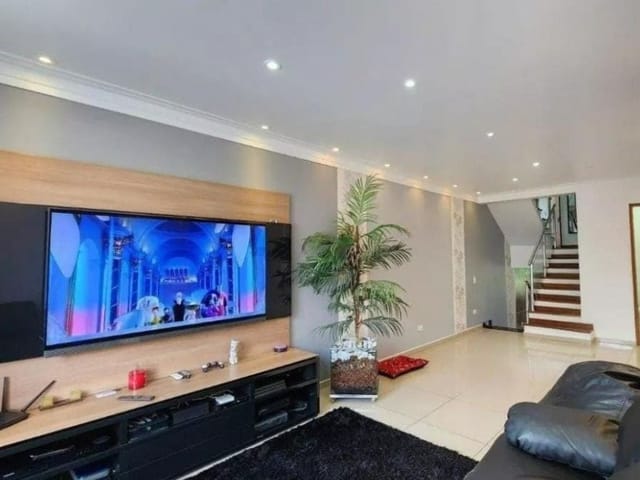 Sobrado com 125m² 3 quartos e 2 banheiros, à venda, no bairro Jardim Rio das Pedras em Cotia