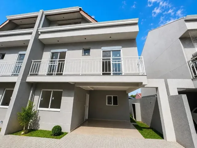 Sobrado com 100m² 3 quartos e 3 banheiros, à venda, no bairro Santa Felicidade em Curitiba
