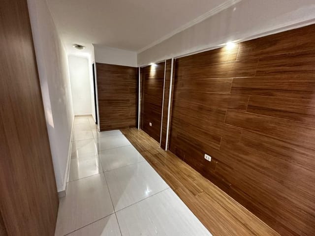 Sobrado com 240m² 4 quartos e 4 banheiros, à venda, no bairro Pestana em Osasco