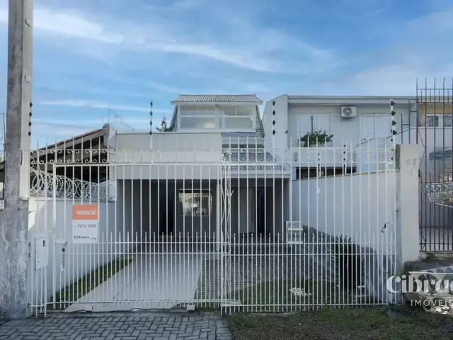 Sobrado 4 quartos e 2 banheiros, à venda, no bairro Pilarzinho em Curitiba