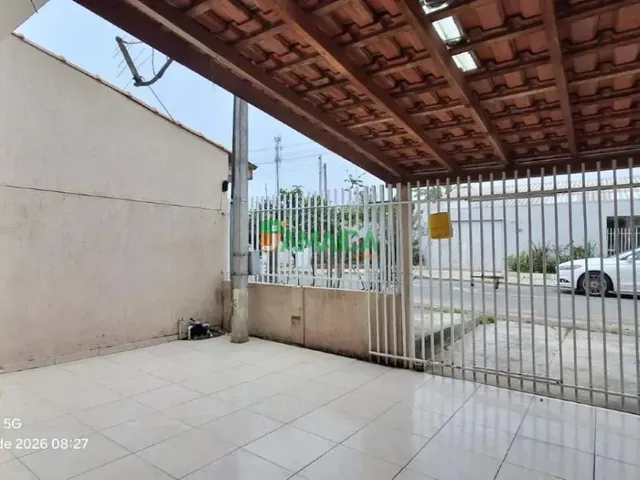Sobrado 3 quartos e 2 banheiros, para alugar, no bairro IPE em São José Dos Pinhais