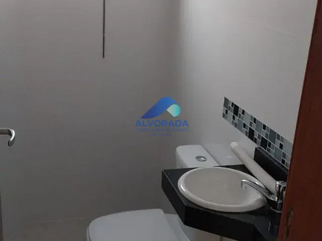 Sobrado com 125m² 3 quartos e 1 banheiro, à venda, no bairro Jardim das Indústrias em São José dos Campos