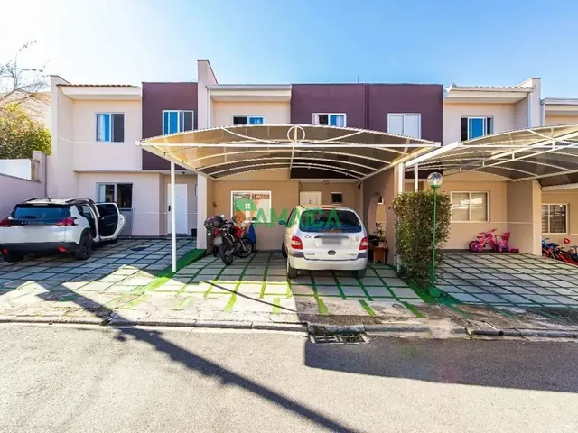 Sobrado 3 quartos e 2 banheiros, à venda, no bairro Cajuru em Curitiba