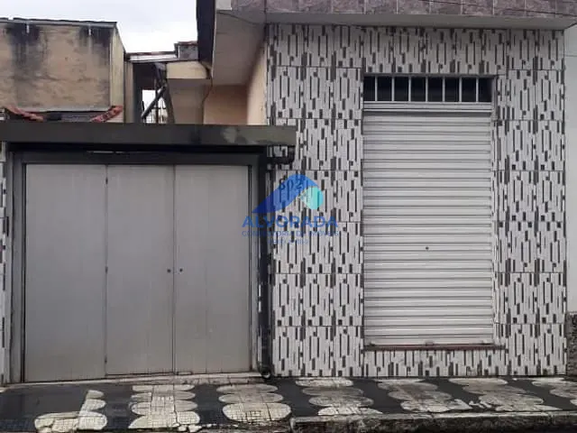 Sobrado com 183m² 3 quartos e 2 banheiros, à venda, no bairro Centro em Mogi das Cruzes
