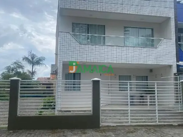 Sobrado 3 quartos e 3 banheiros, à venda, no bairro UBATUBA em São Francisco Do Sul