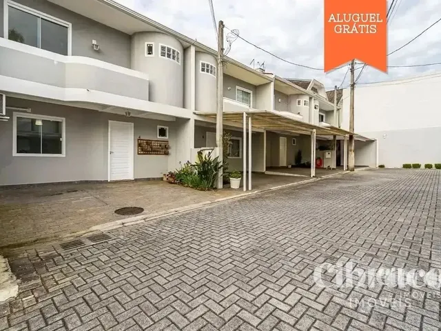 Sobrado 3 quartos e 2 banheiros, para alugar, no bairro Boa Vista em Curitiba
