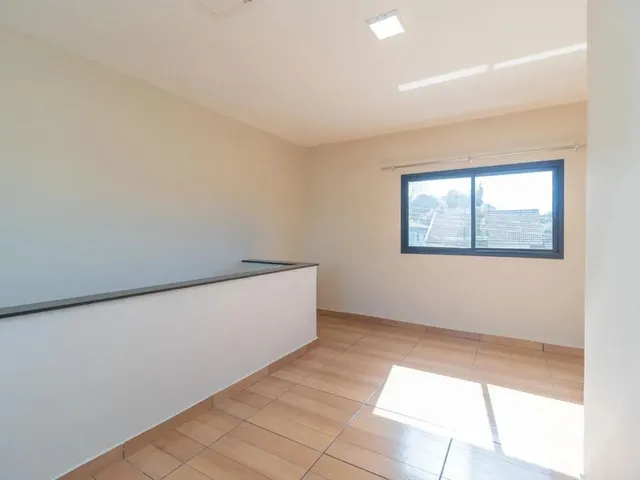 Sobrado 1 quarto e 1 banheiro, para alugar, no bairro Cidade Industrial em Curitiba