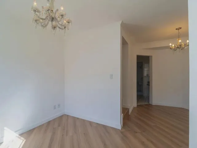 Sobrado 3 quartos e 1 banheiro, para alugar, no bairro São Braz em Curitiba