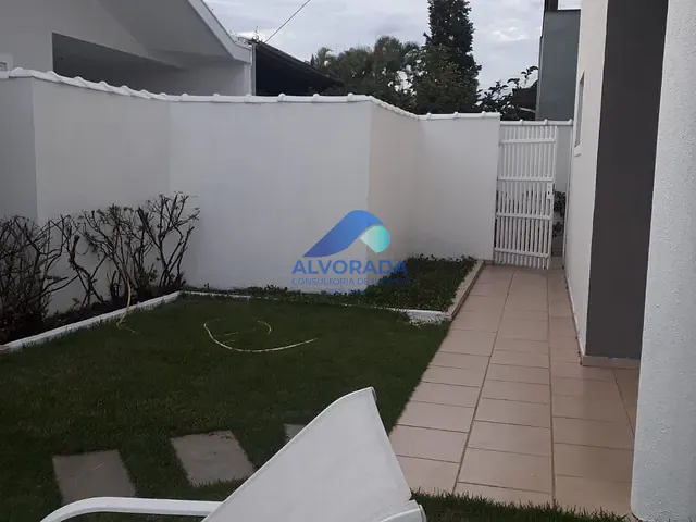 Sobrado com 659m² 4 quartos e 5 banheiros, à venda ou para alugar, no bairro Urbanova em São José dos Campos