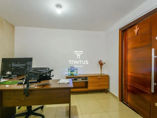 Sobrado com 161m² 3 quartos e 4 banheiros, à venda, no bairro Santa Cândida em Curitiba